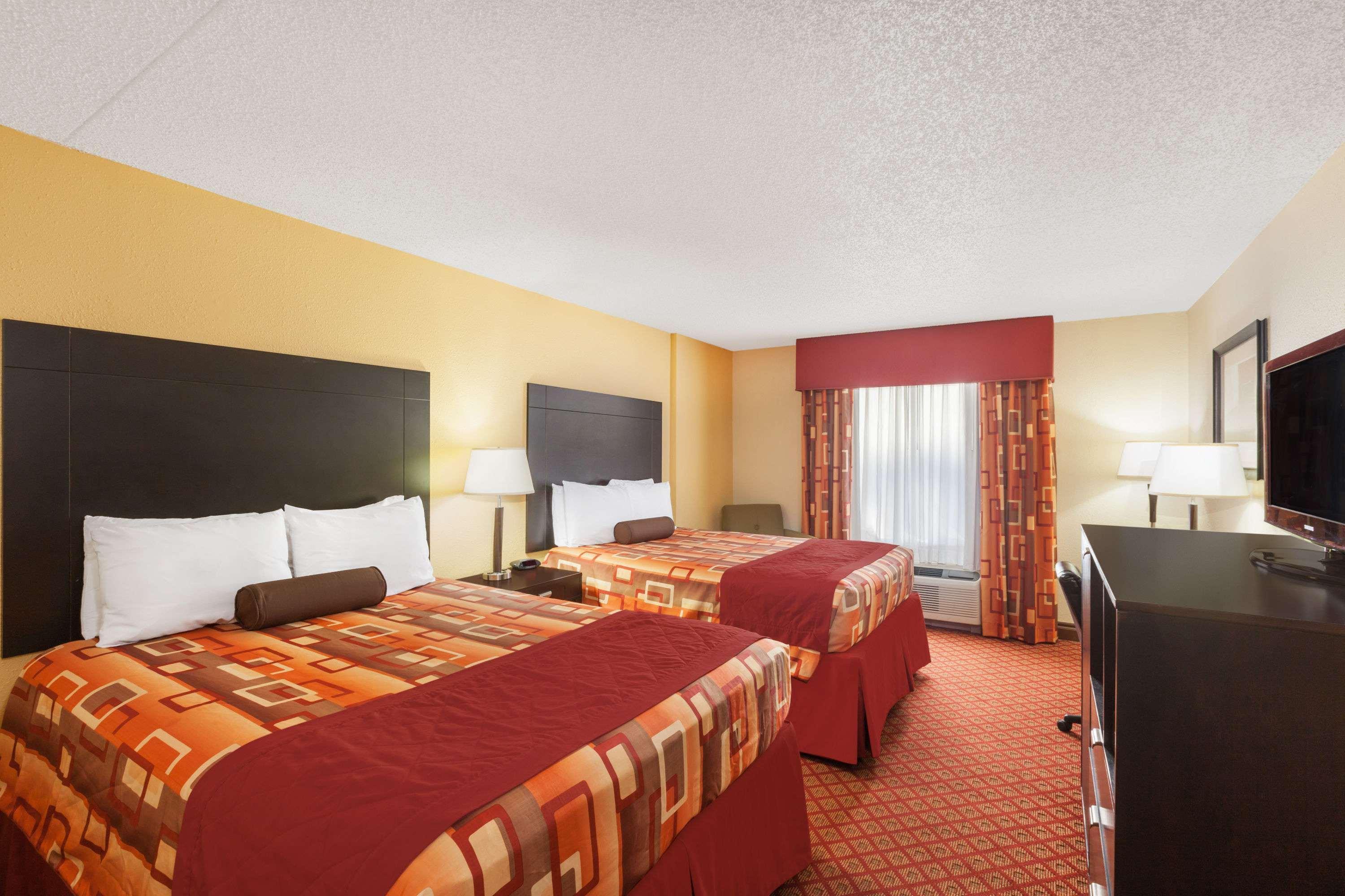 Wyndham Garden Стилуотер Экстерьер фото