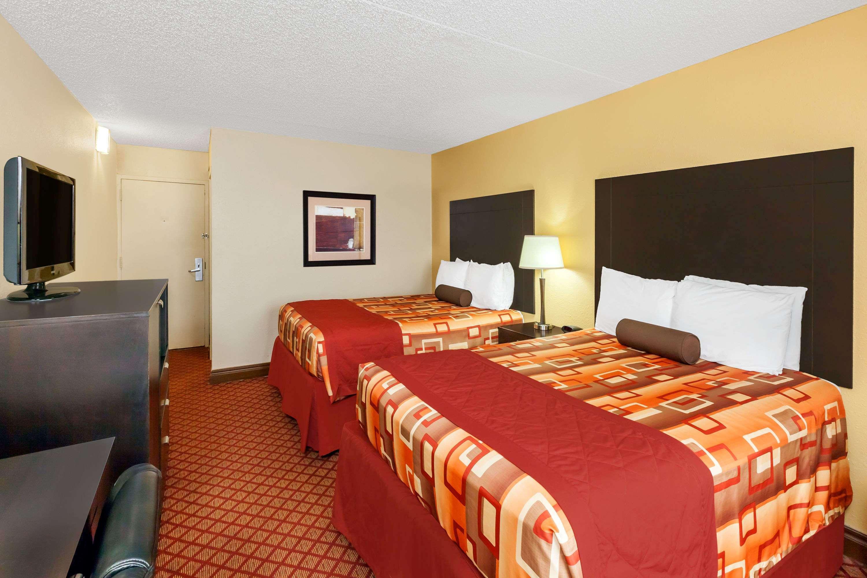 Wyndham Garden Стилуотер Экстерьер фото