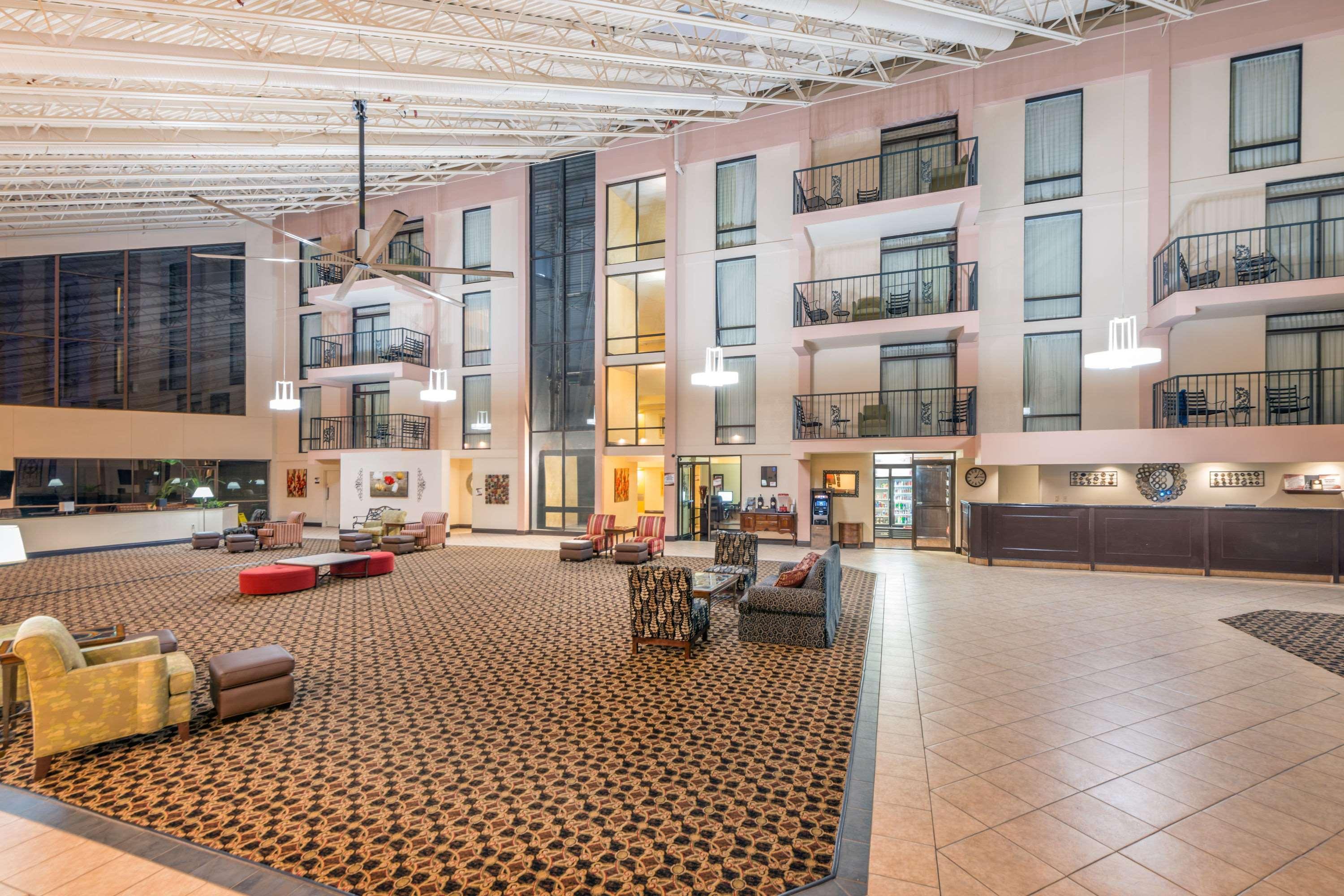 Wyndham Garden Стилуотер Экстерьер фото