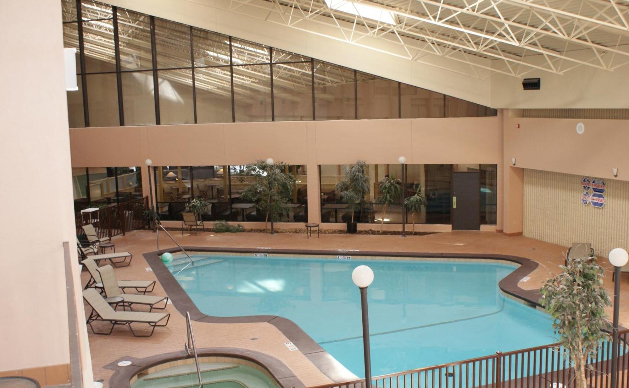Wyndham Garden Стилуотер Экстерьер фото